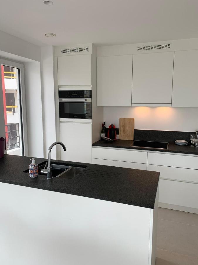 אוסטנדה Lichtrijk 2-Slaapkamerappartement Met Zeezicht En Gratis Parking מראה חיצוני תמונה