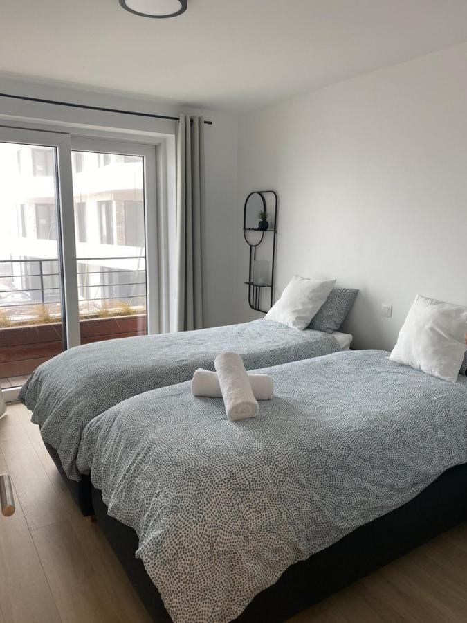 אוסטנדה Lichtrijk 2-Slaapkamerappartement Met Zeezicht En Gratis Parking מראה חיצוני תמונה