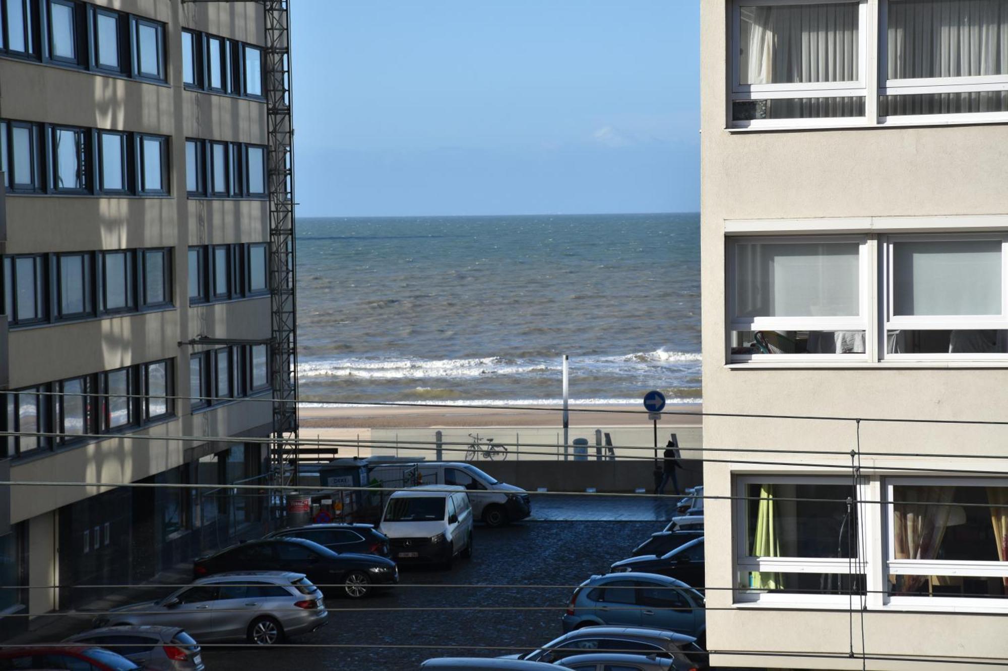 אוסטנדה Lichtrijk 2-Slaapkamerappartement Met Zeezicht En Gratis Parking מראה חיצוני תמונה